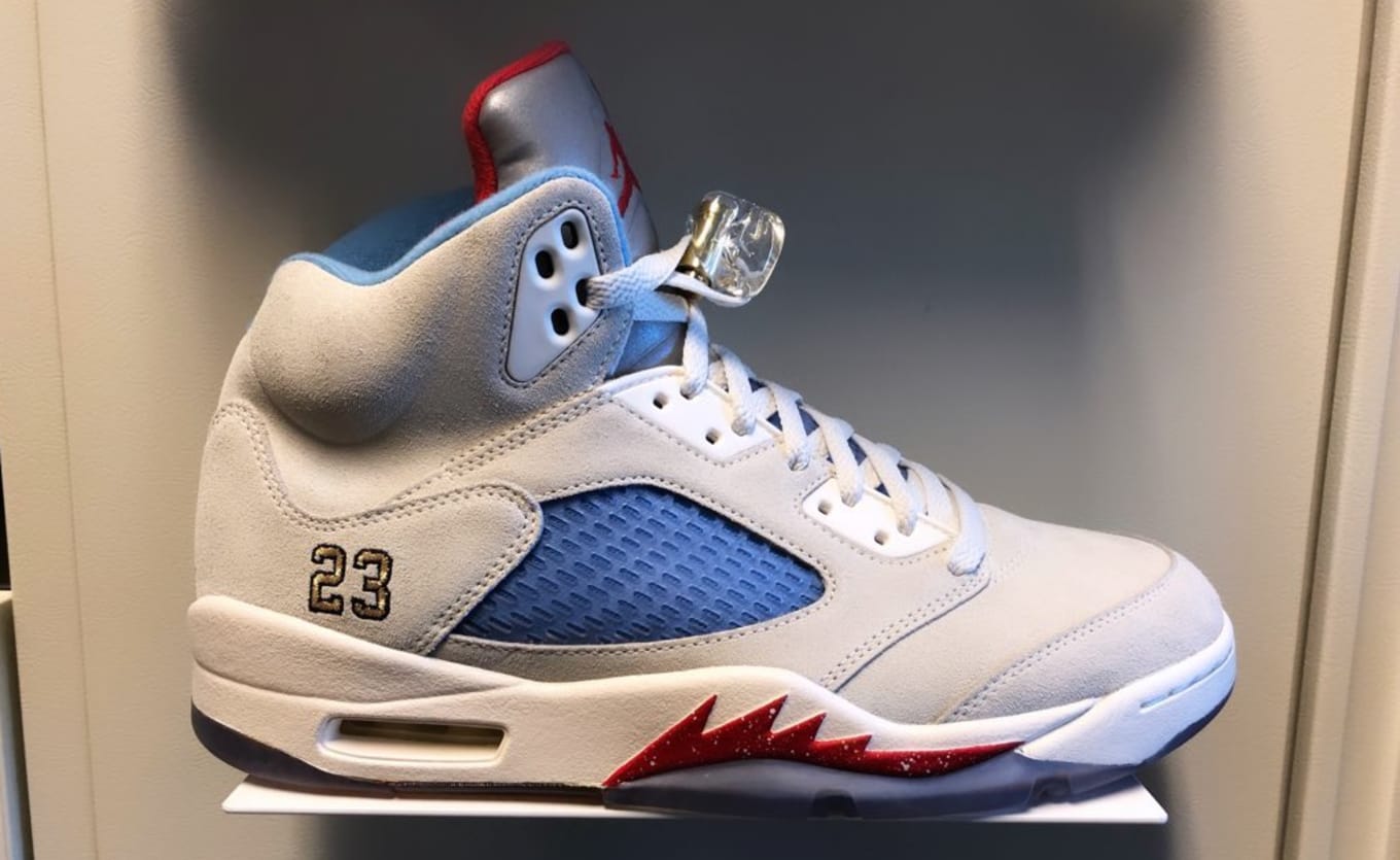 jordan 5 trophy room on feet