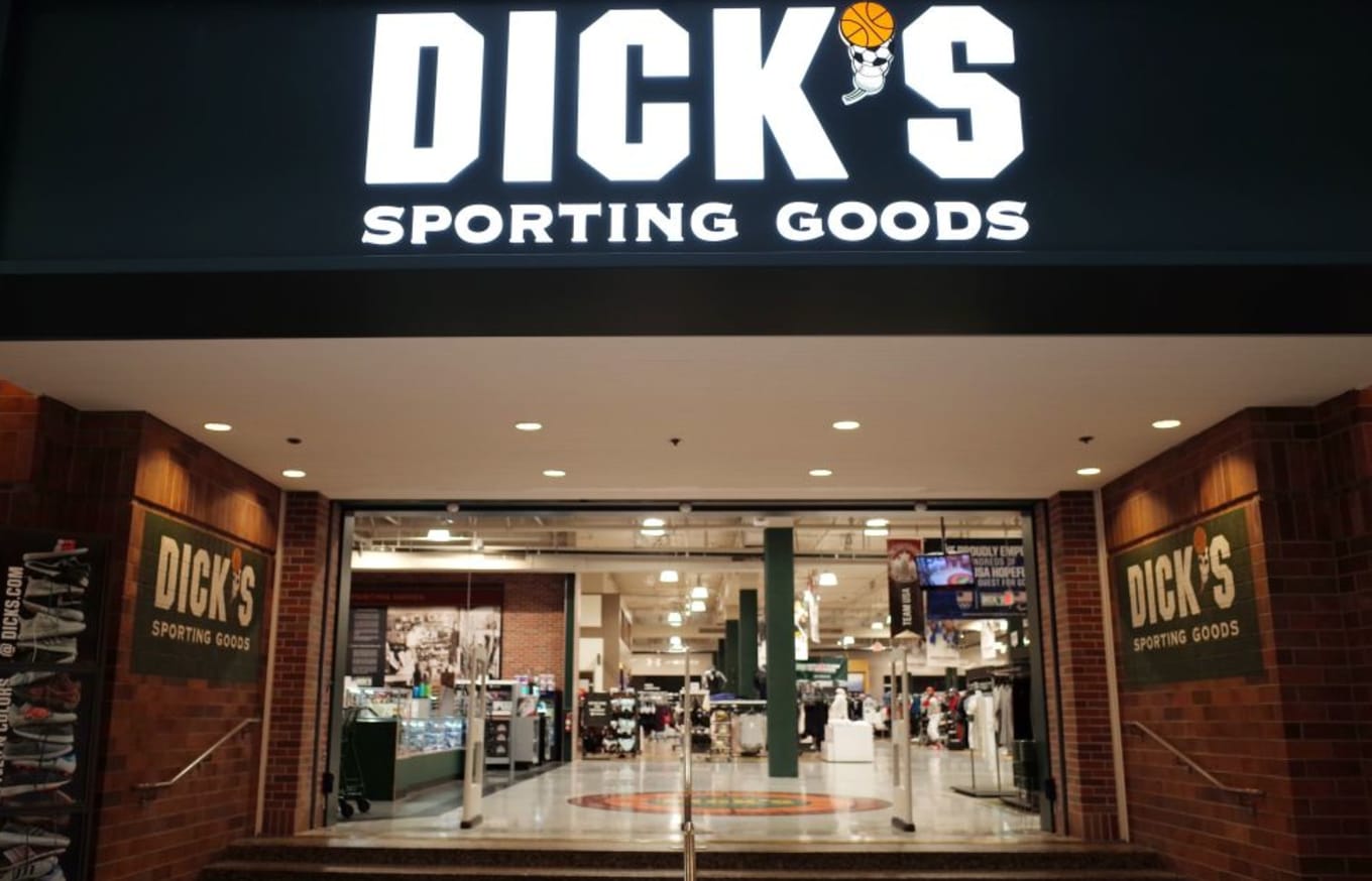 dick's sporting goods yeezy