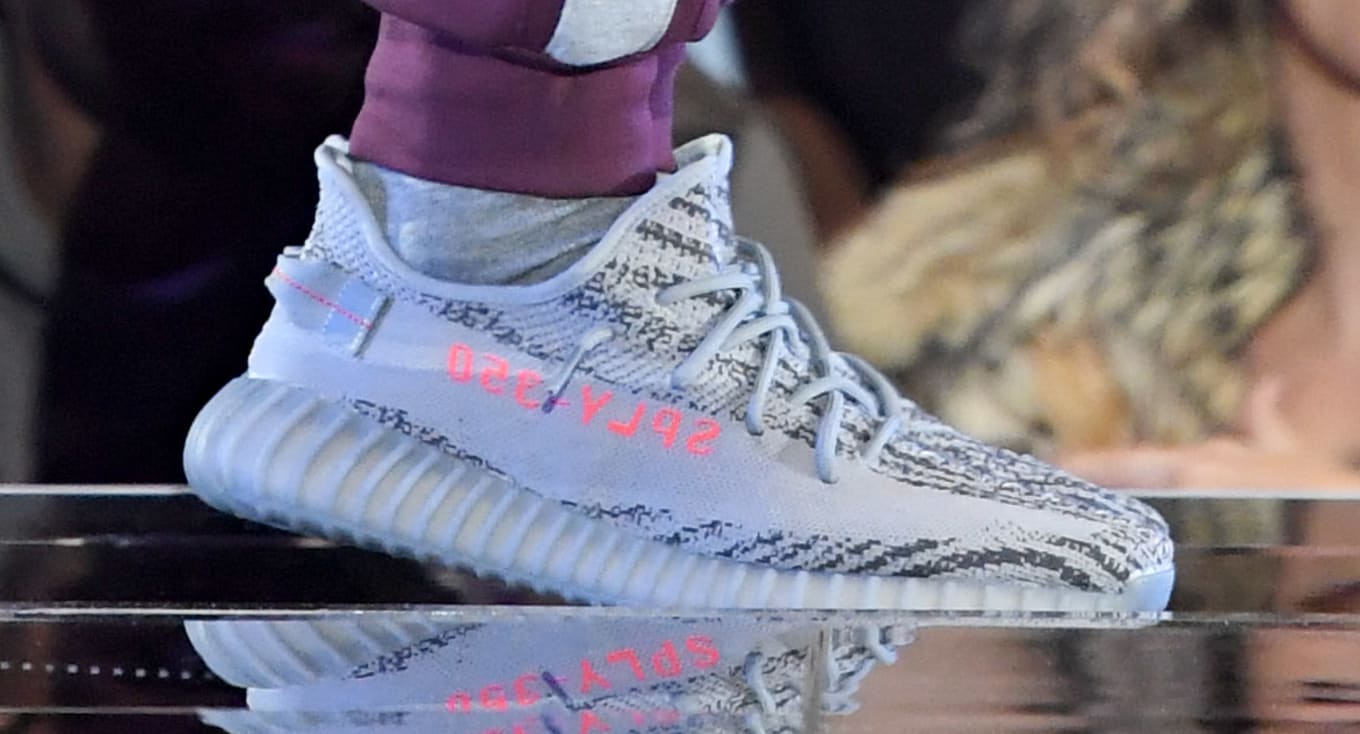 Look alike yeezy boost 350