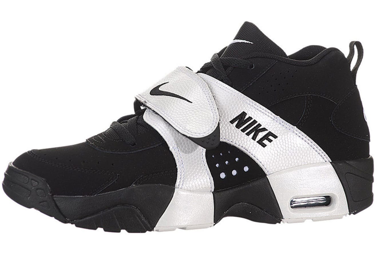 black and white nike shoes with strap