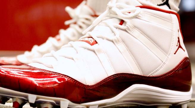 jordan cleats white