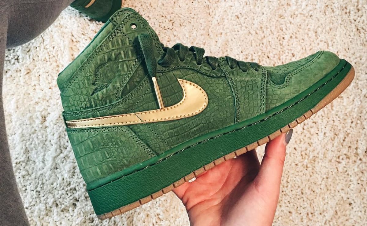 green and gold air jordan 1