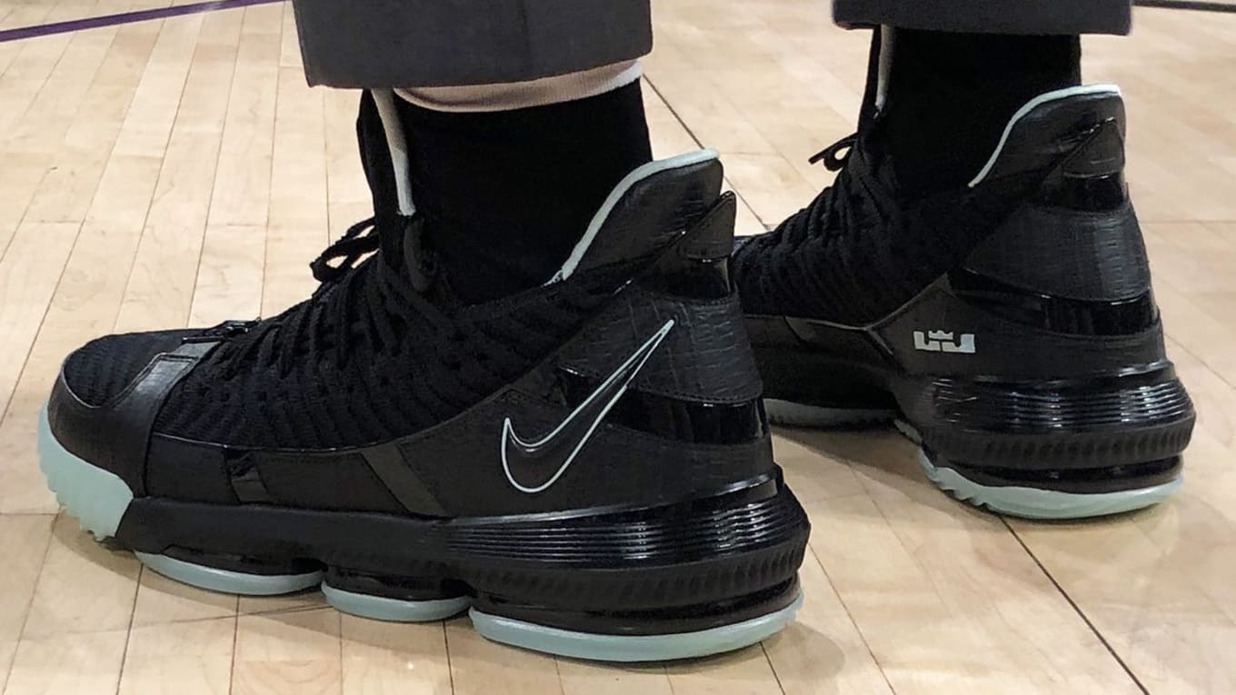 nike lebron 16 review