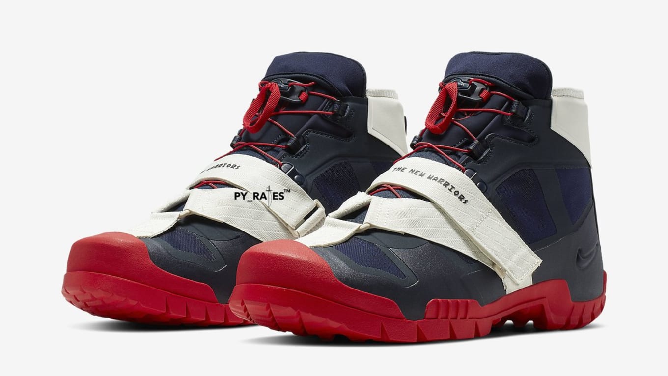 Nike mountain boots