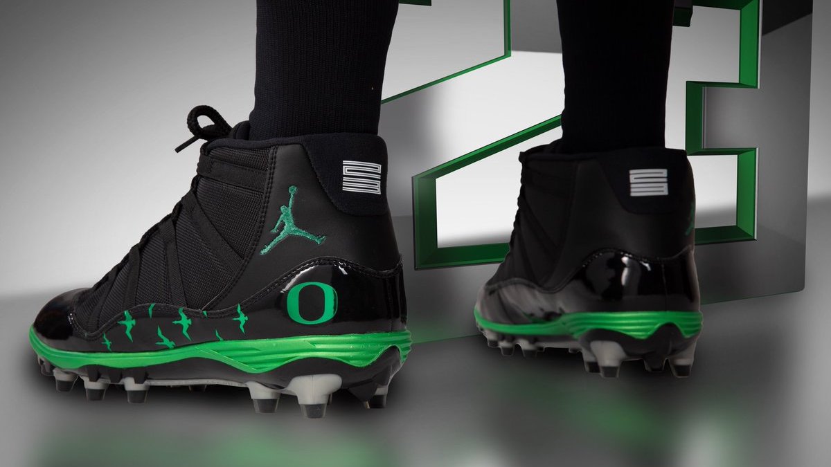oregon ducks football jordan