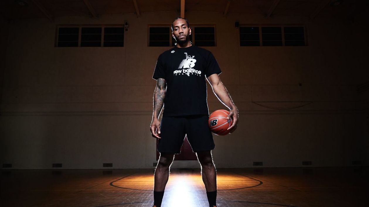 kawhi leonard wearing new balance