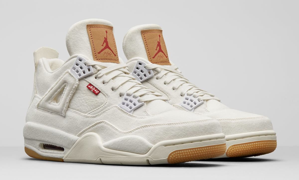 white levi's