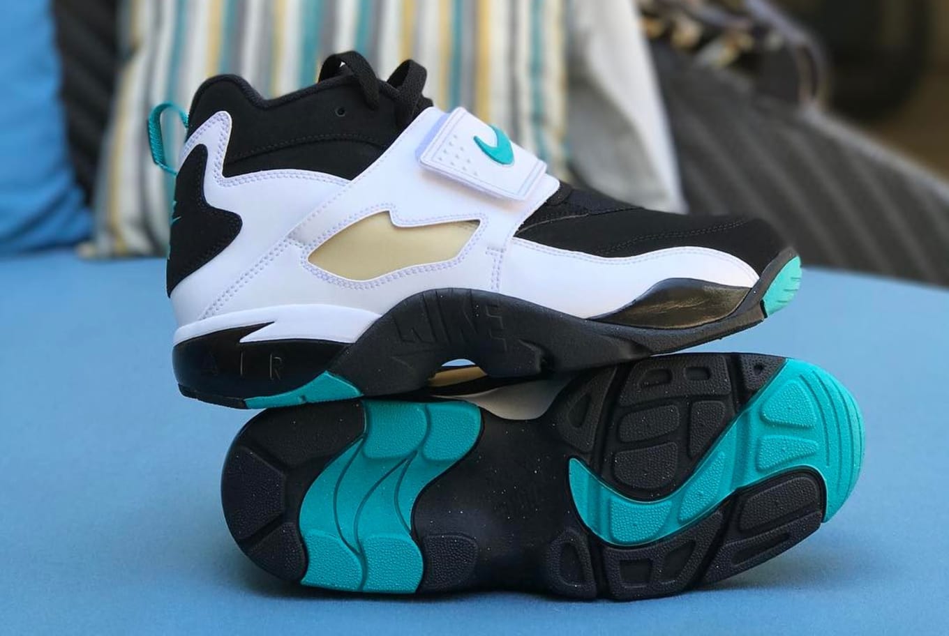 nike diamond air turf