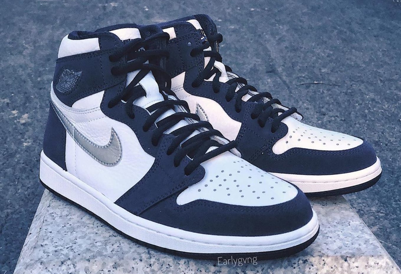 air jordan 1 mid navy white