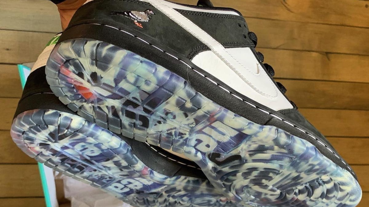 sb dunk staple