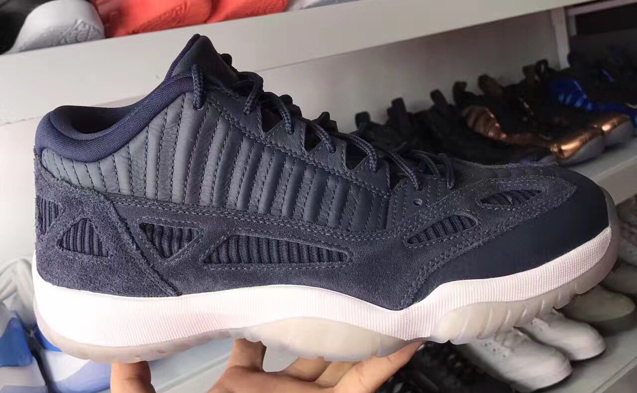 Jordan 11 low ie blue sale