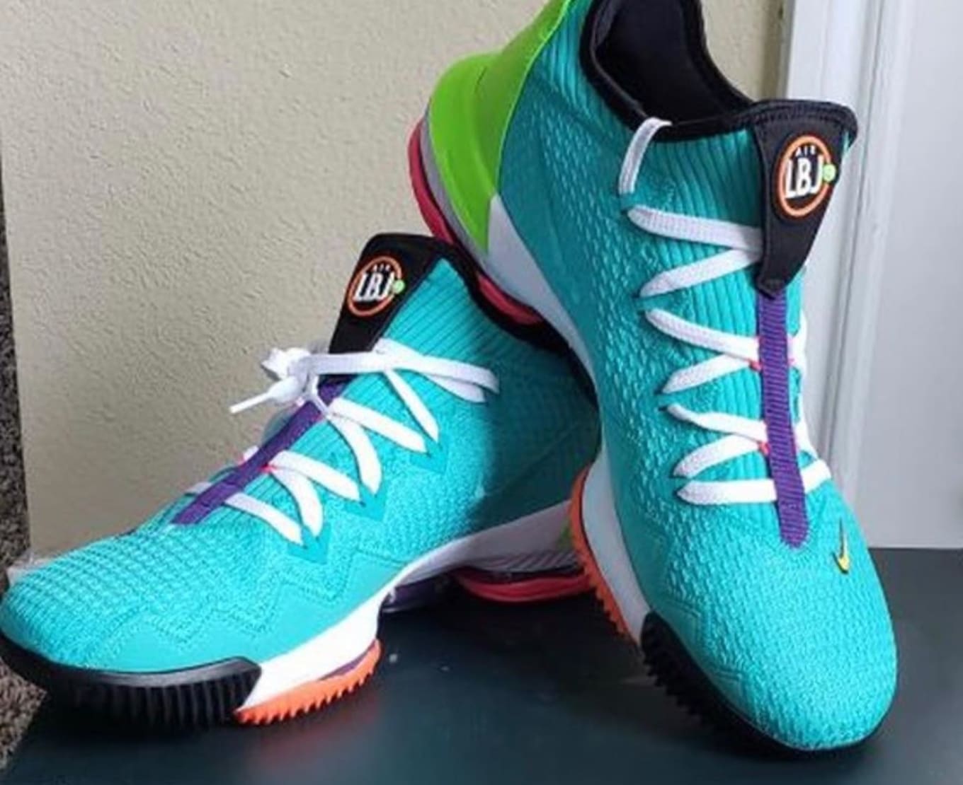 Nike lebron 16 hyper jade best sale