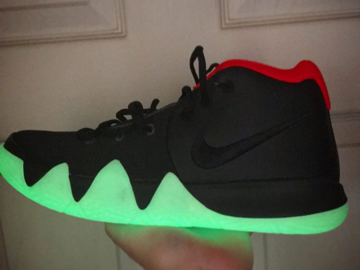 kyrie 4 yeezy