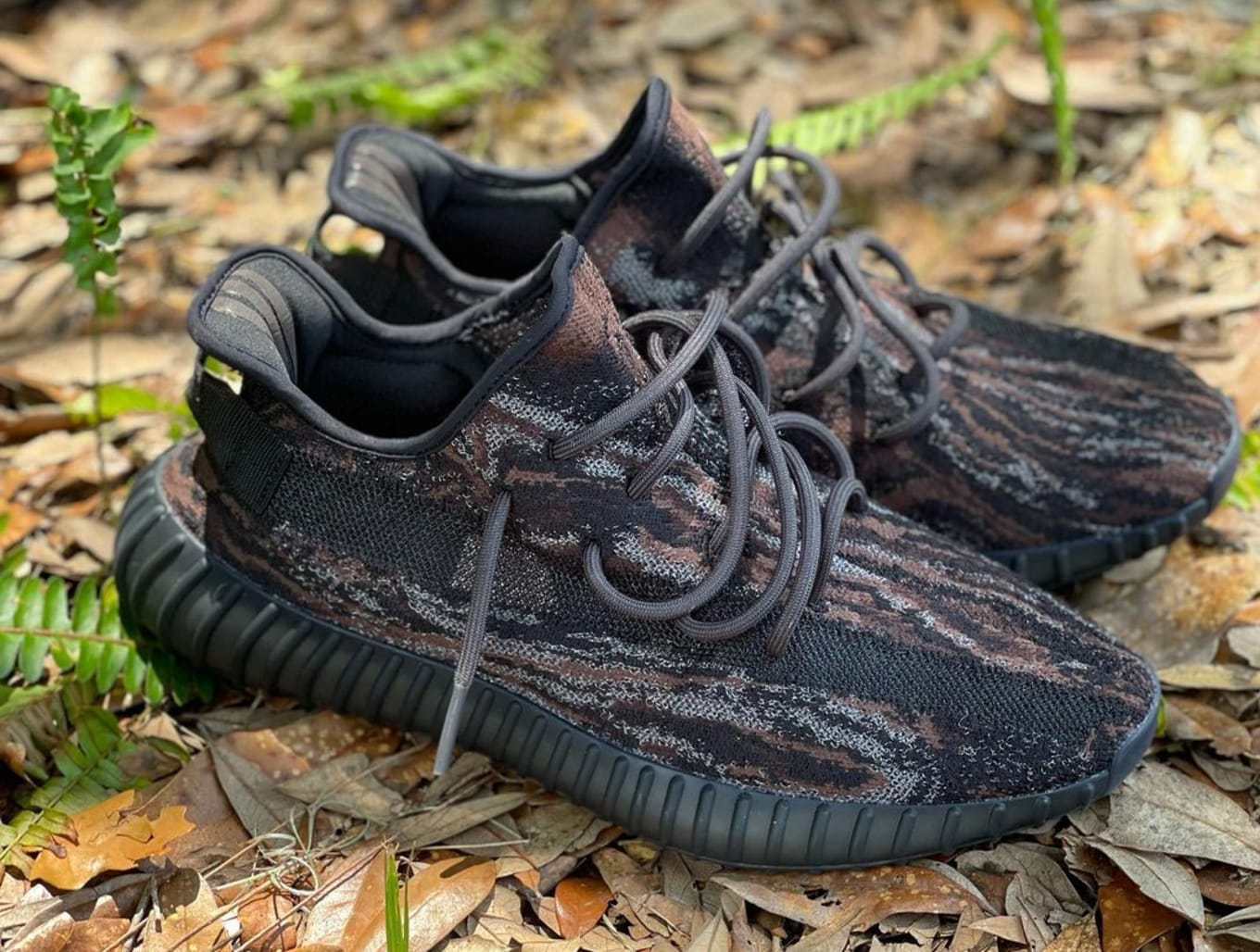 Unreleased yeezy 350 v2 online