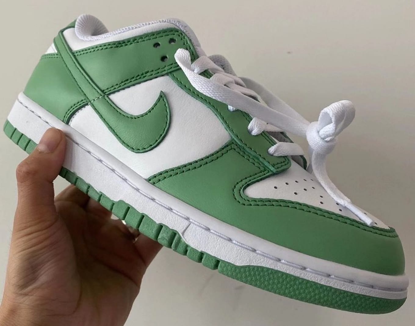 green white dunks