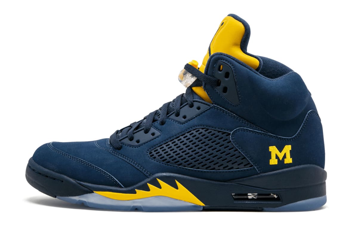 michigan basketball jordans