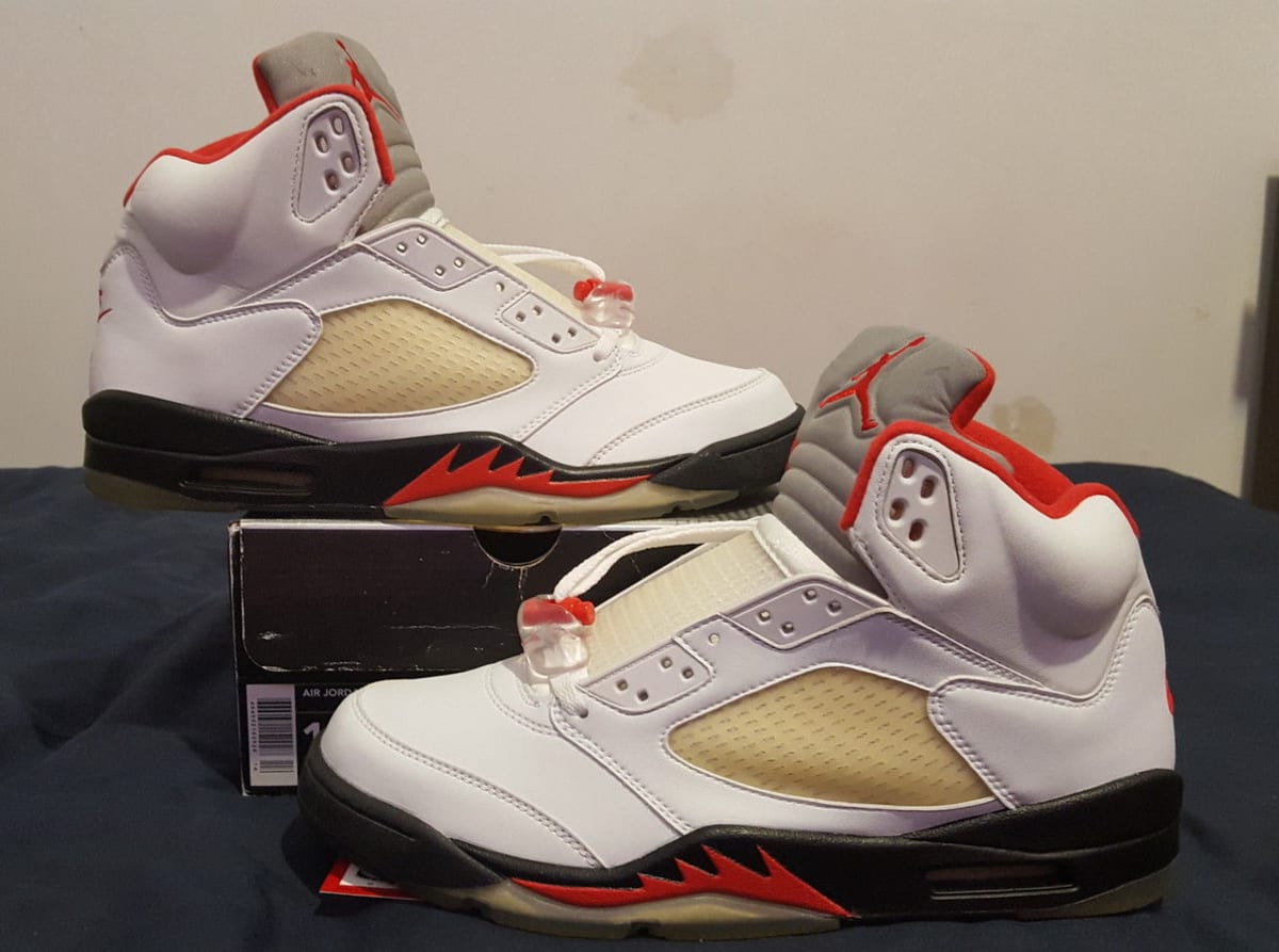 Air Jordan 5 'Fire Red' (1990) - Air Jordans on Ebay Aug. 21, 2017 ...