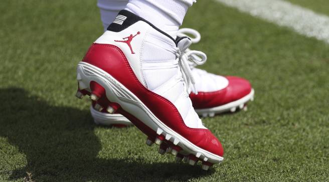 jordan football cleats red