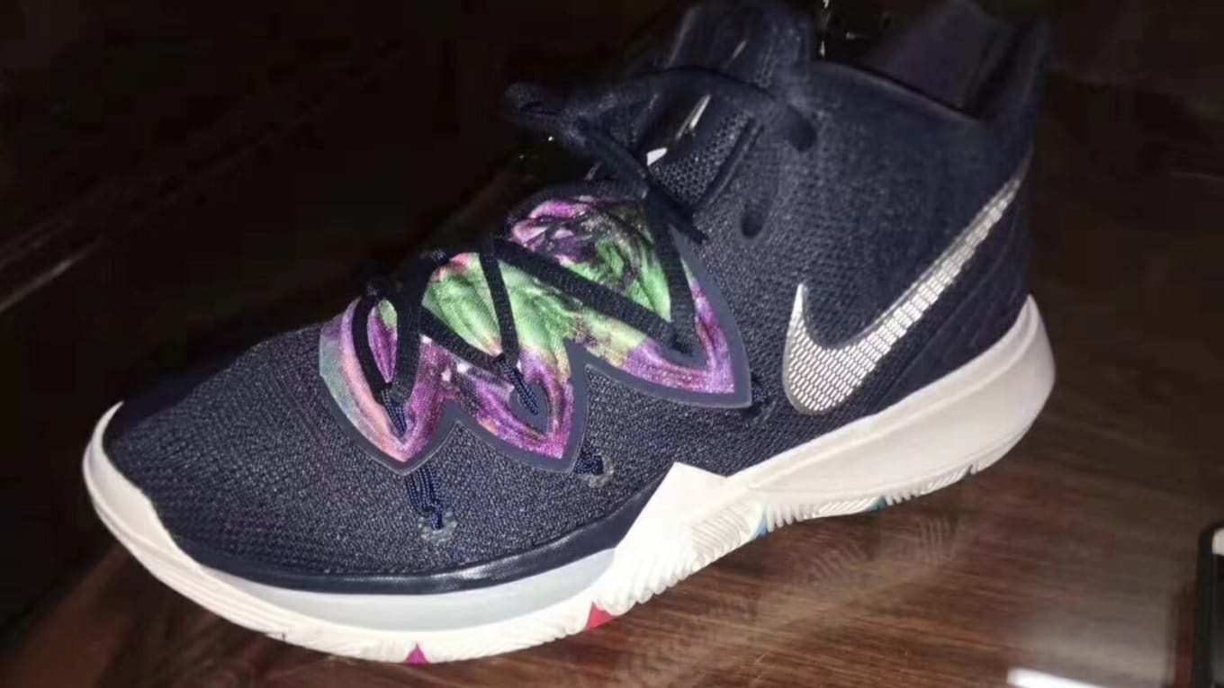 kyrie 5 laces