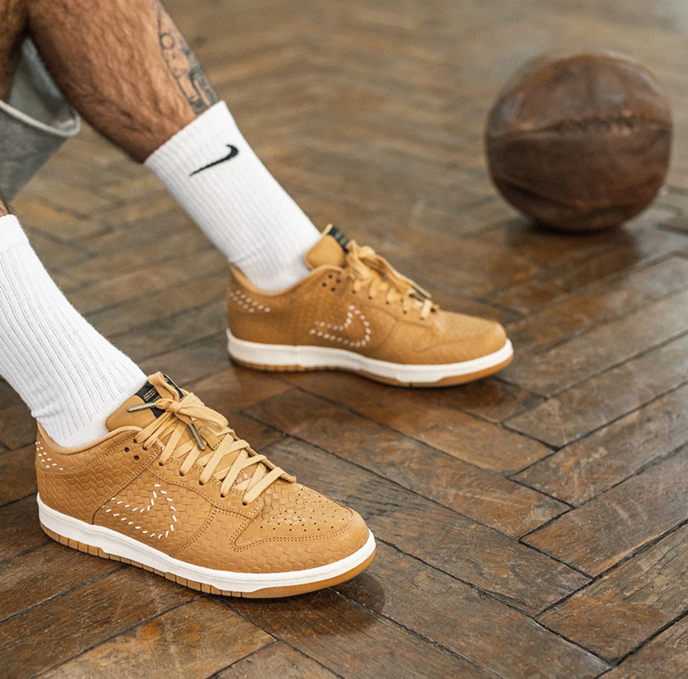 Nike dunk low prm qs
