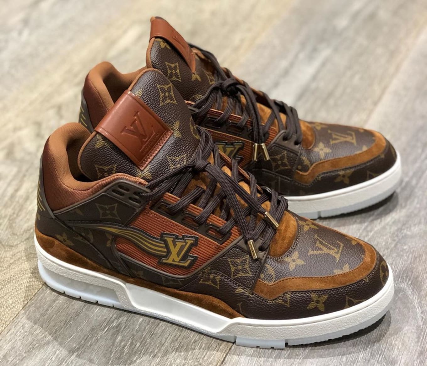 lv virgil sneaker