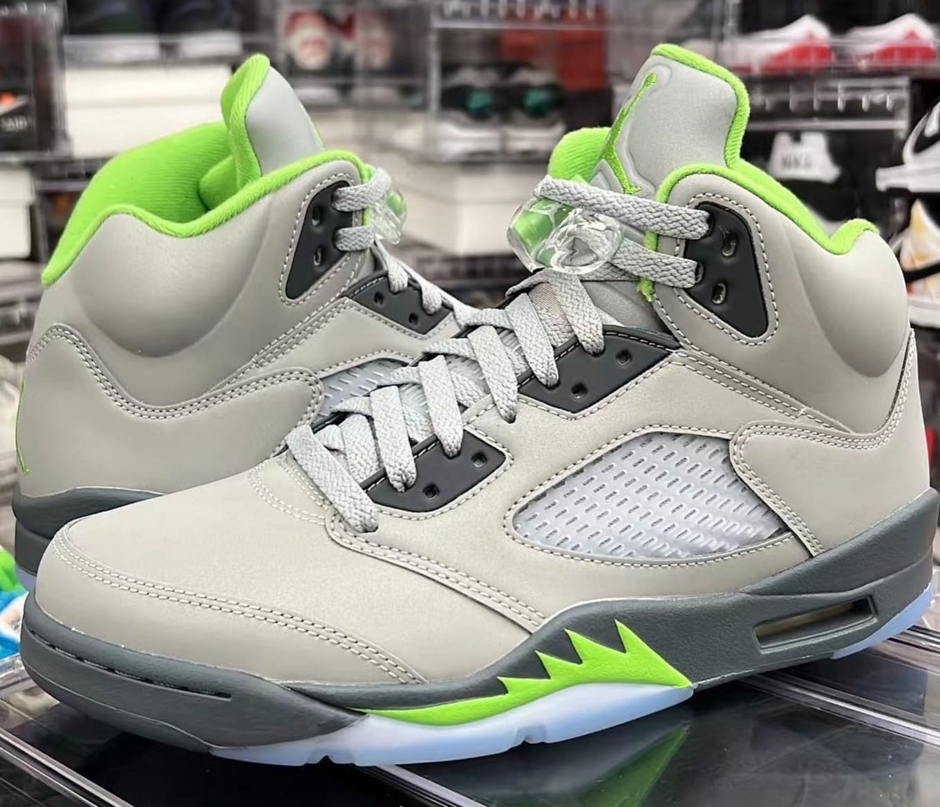 green and grey 5s