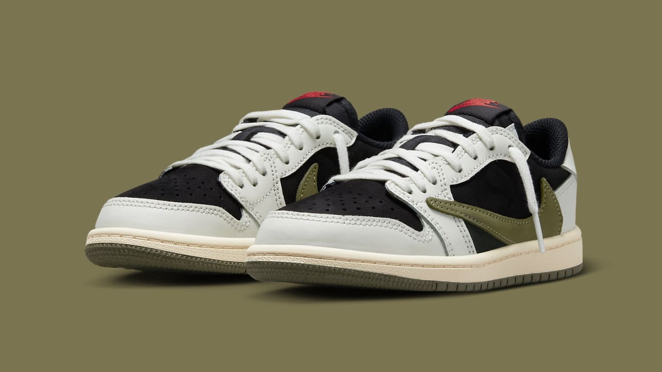 Travis Scott × Nike Air Jordan 1 Low - スニーカー