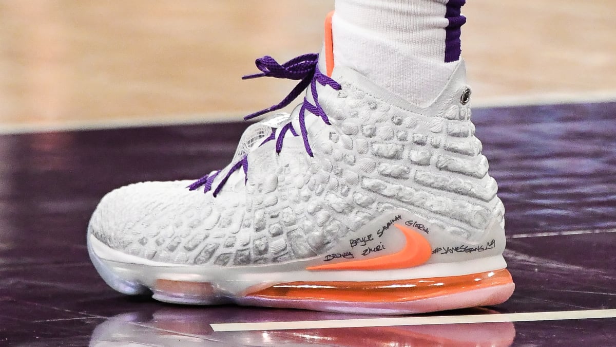 lebron future shoes
