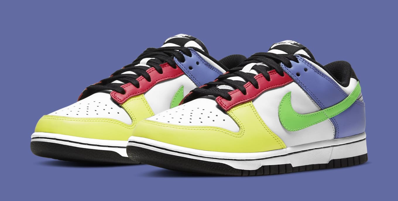 Dunk low green strike