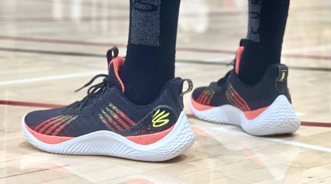 steph curry shoes gray