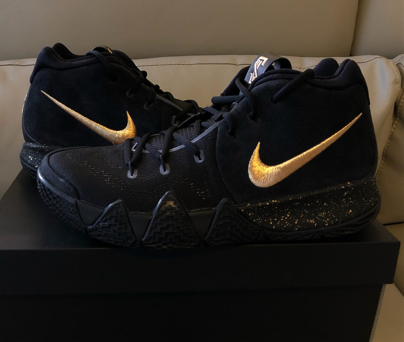 kyrie 4 gold and black
