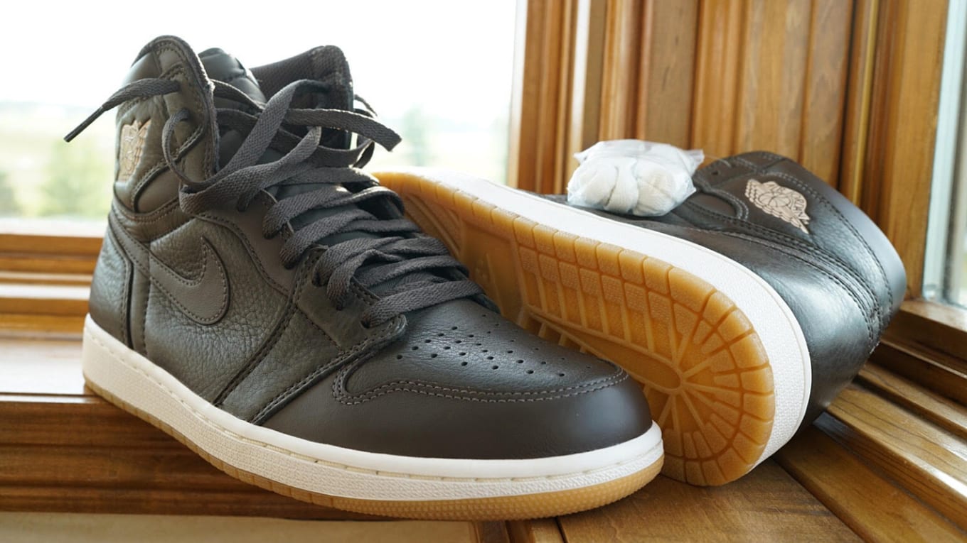 Jordan 1 Brown Gum Anthony Hamilton 