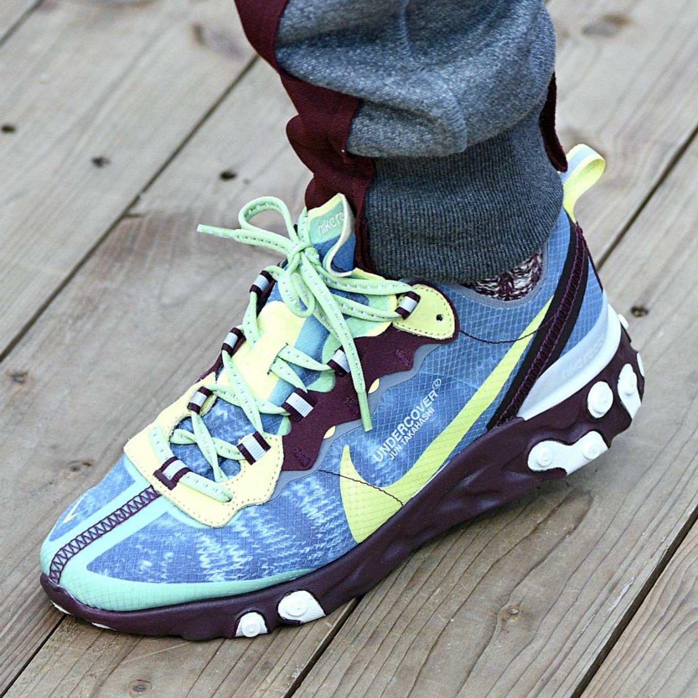 element react undercover