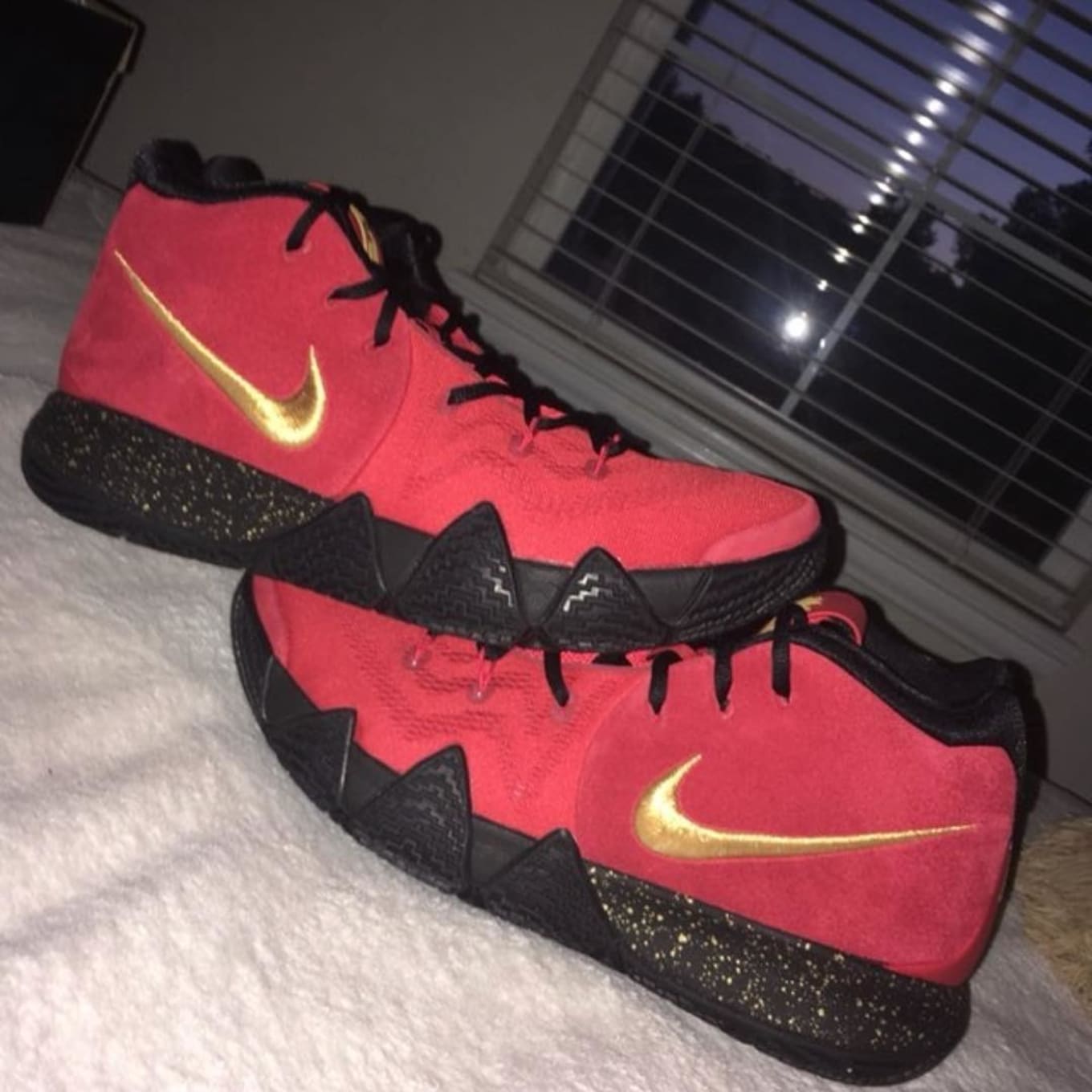 Nike kyrie 4 red black hot sale