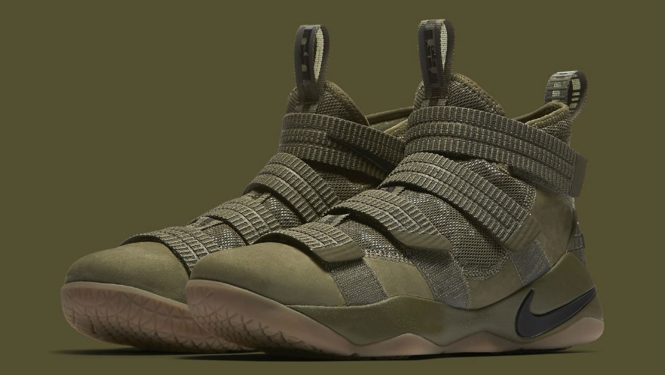 Lebron soldier 11 finish line best sale