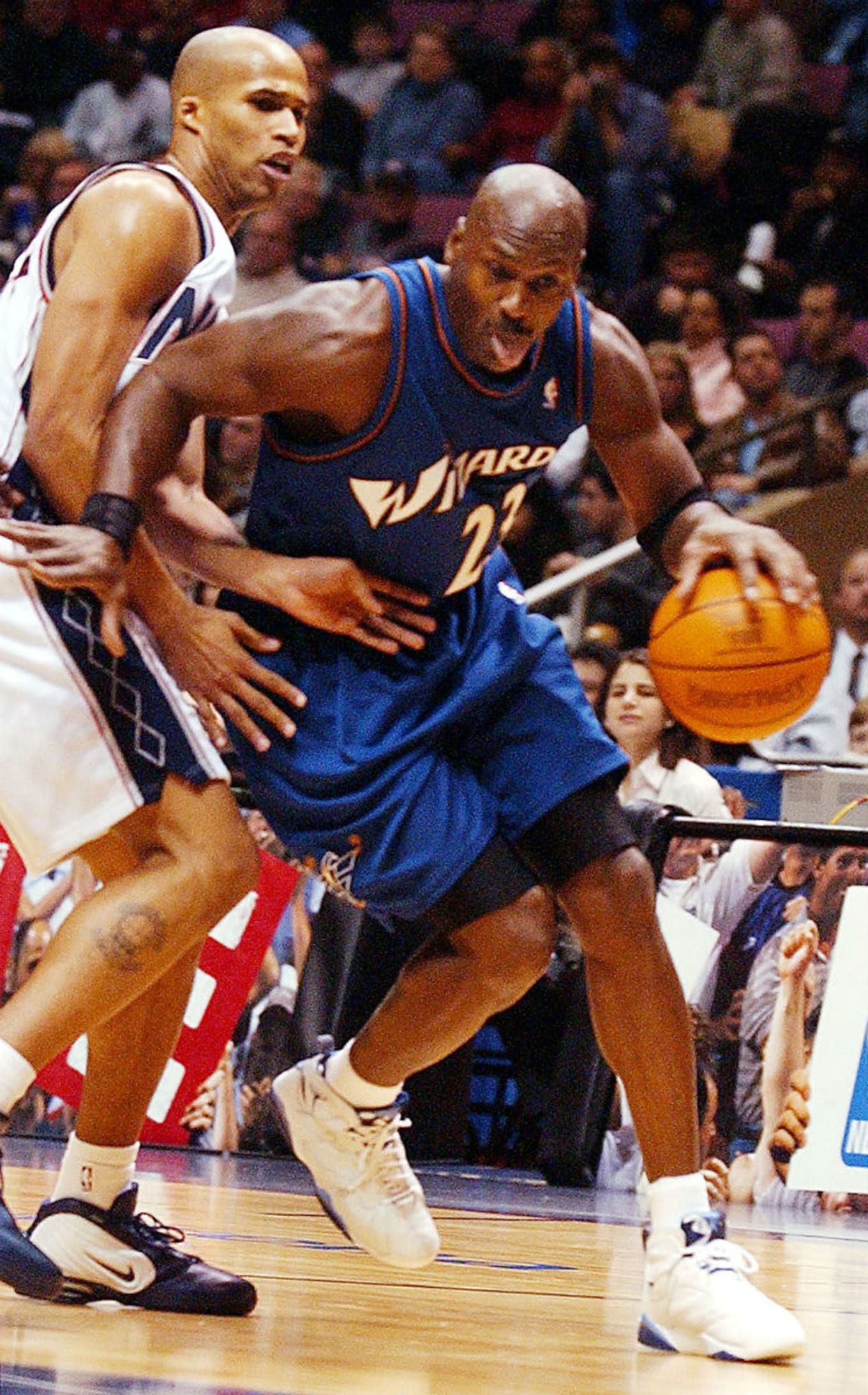 jordan wearing true blue 3