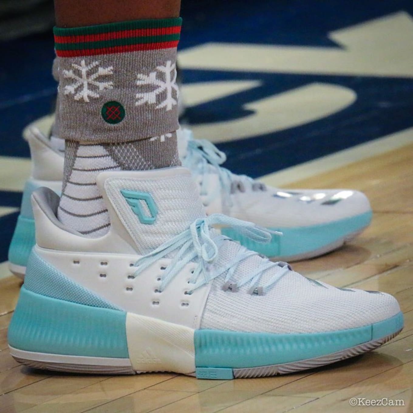 derrick rose christmas day shoes