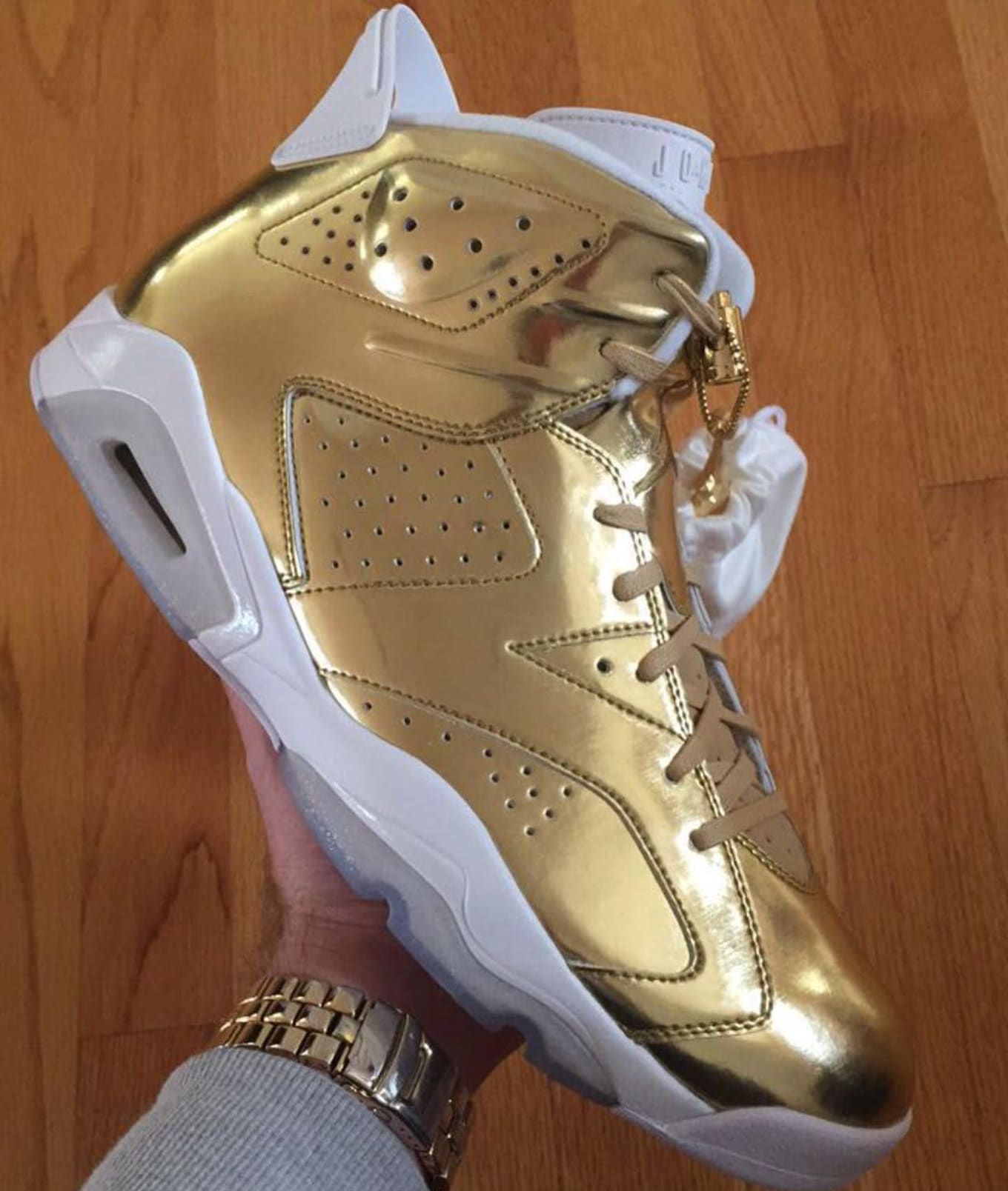 white and gold jordan 6s