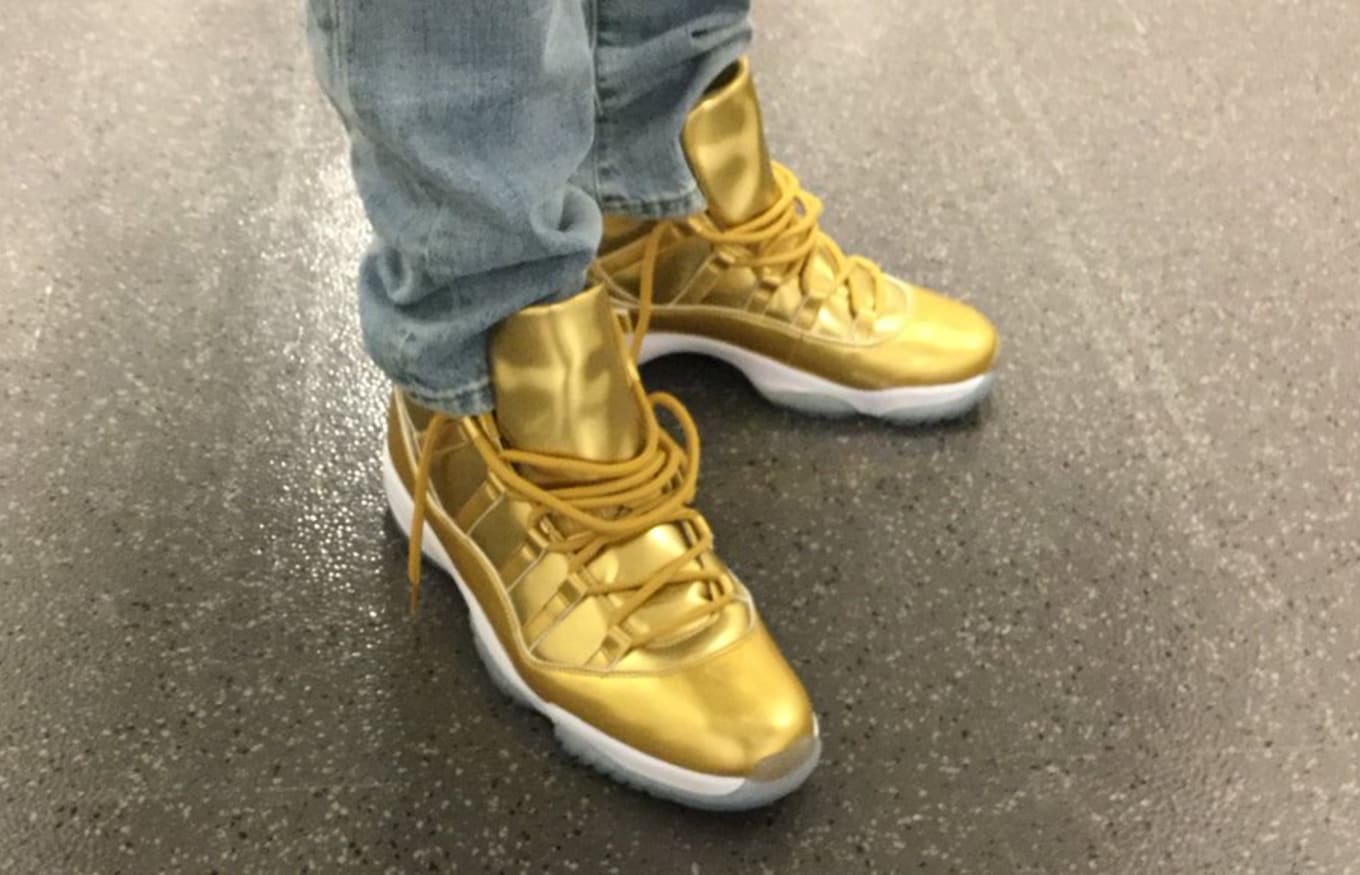 all gold jordan 11