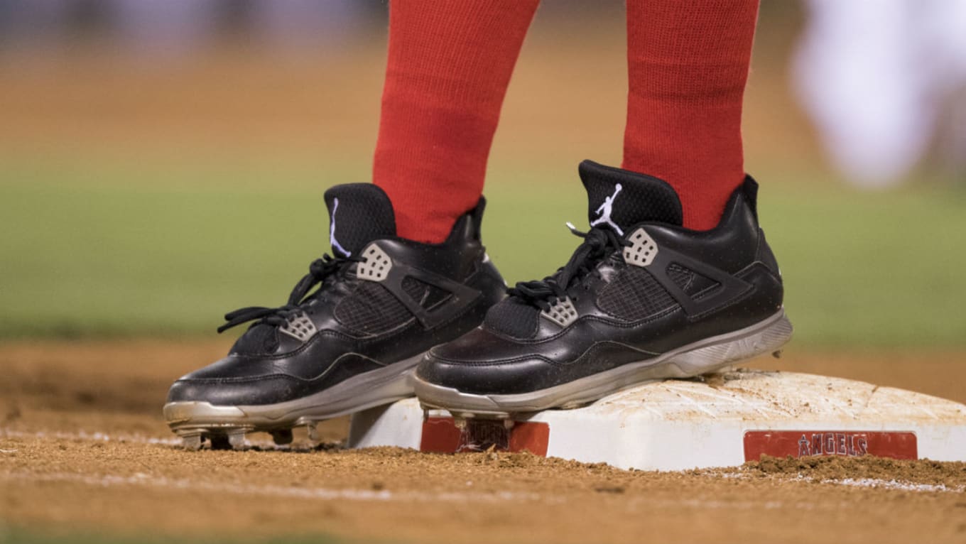 Baseball style shoes Clearance