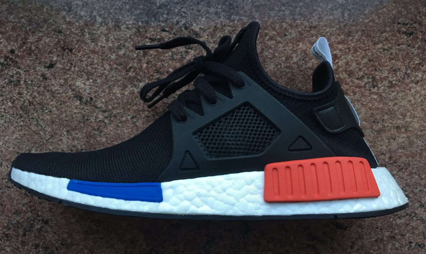 nmd xr1 black red