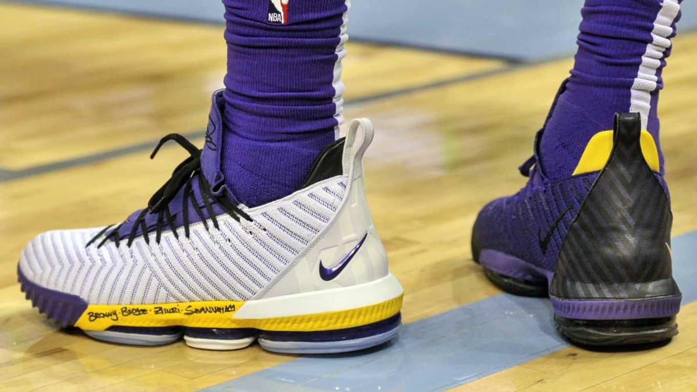 lebron 16 mismatch