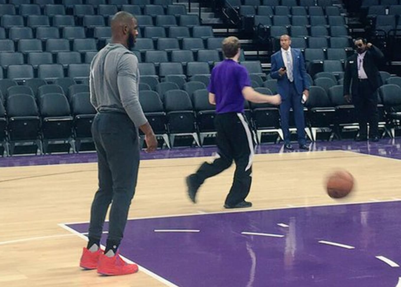 chris paul jordan 4