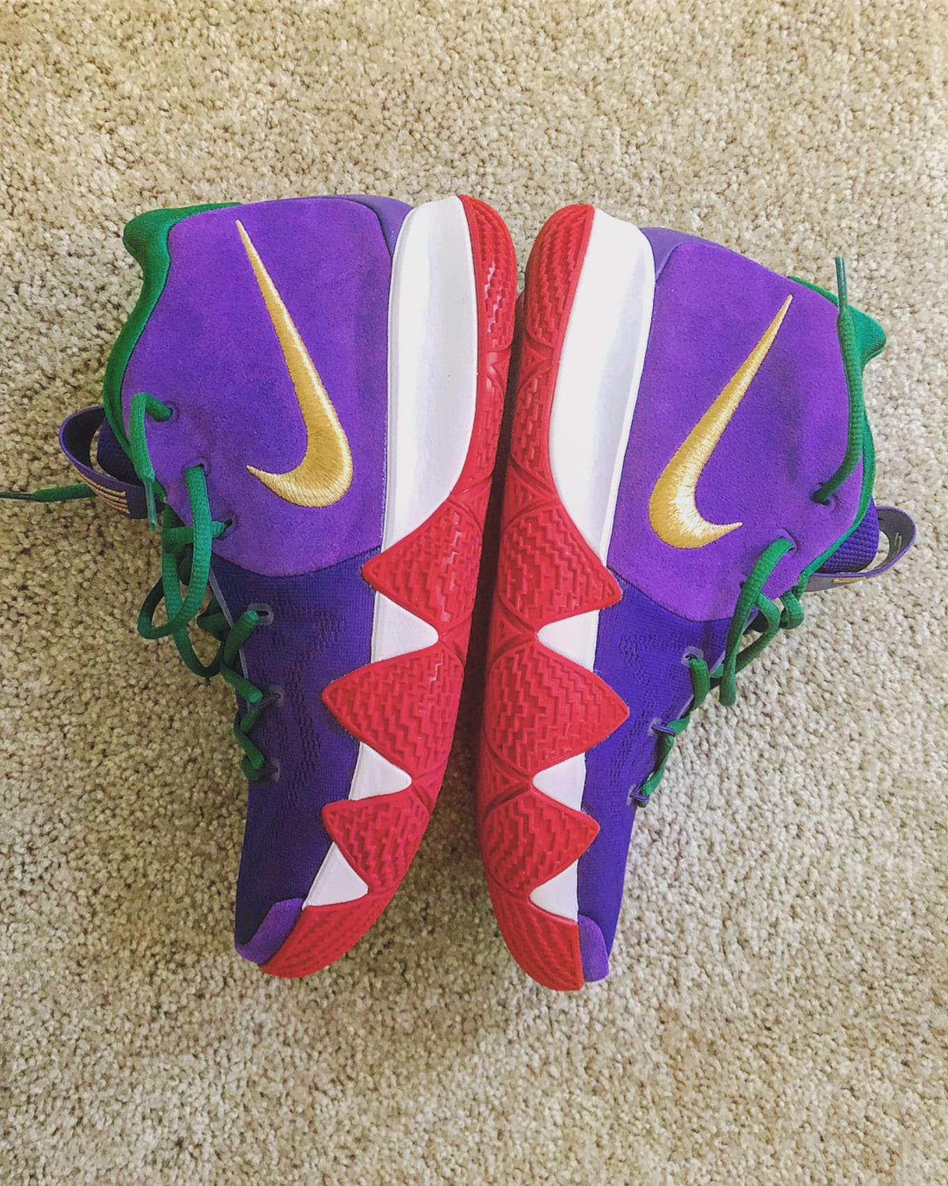 kyrie suicide squad shoes