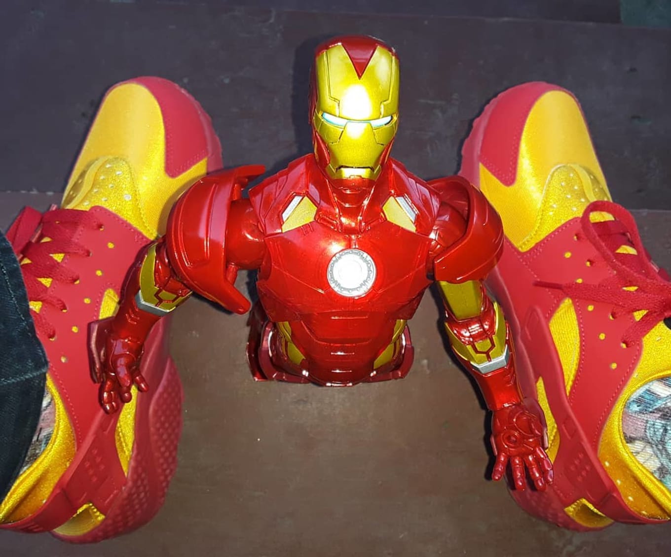 nike id captain marvel