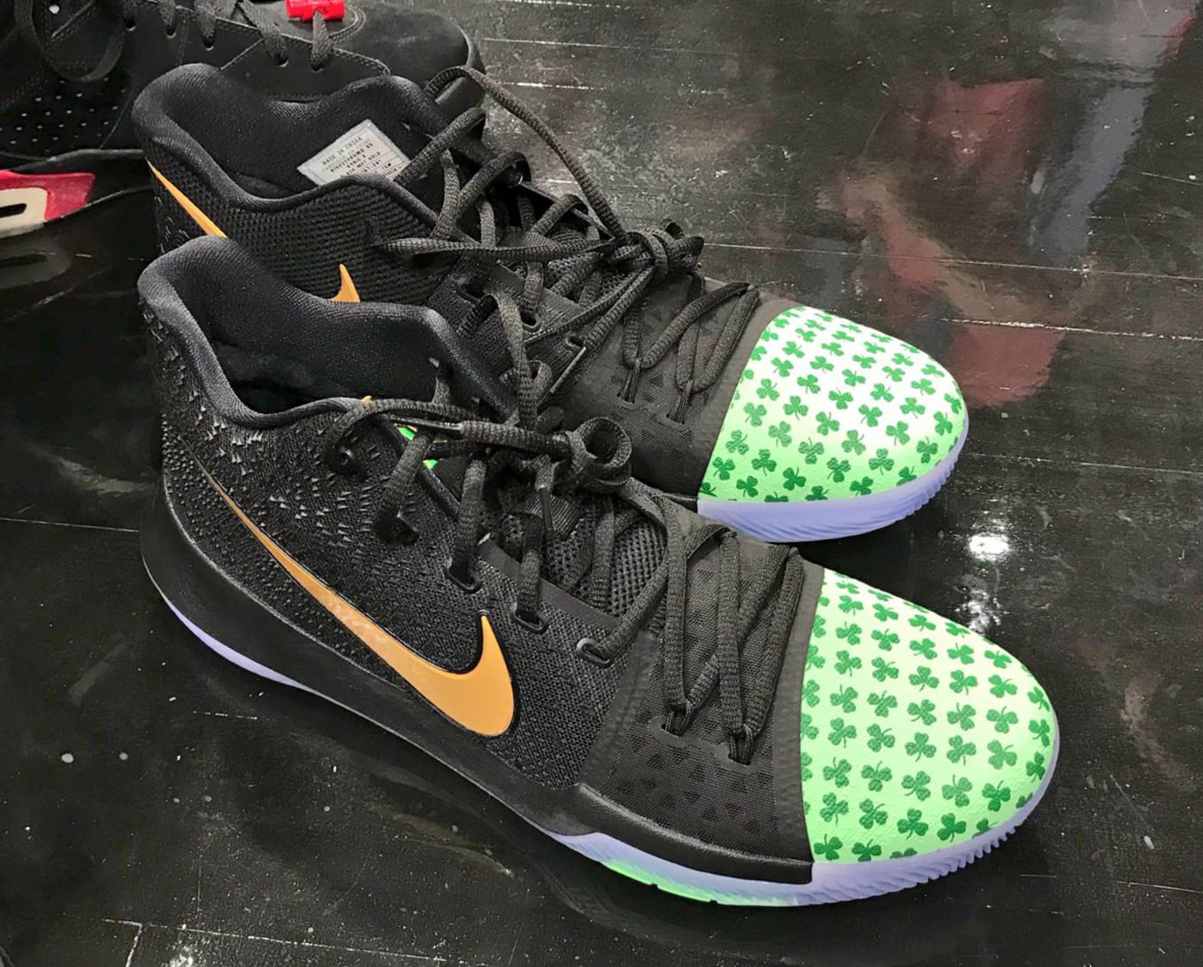 kyrie irving shoes tonight