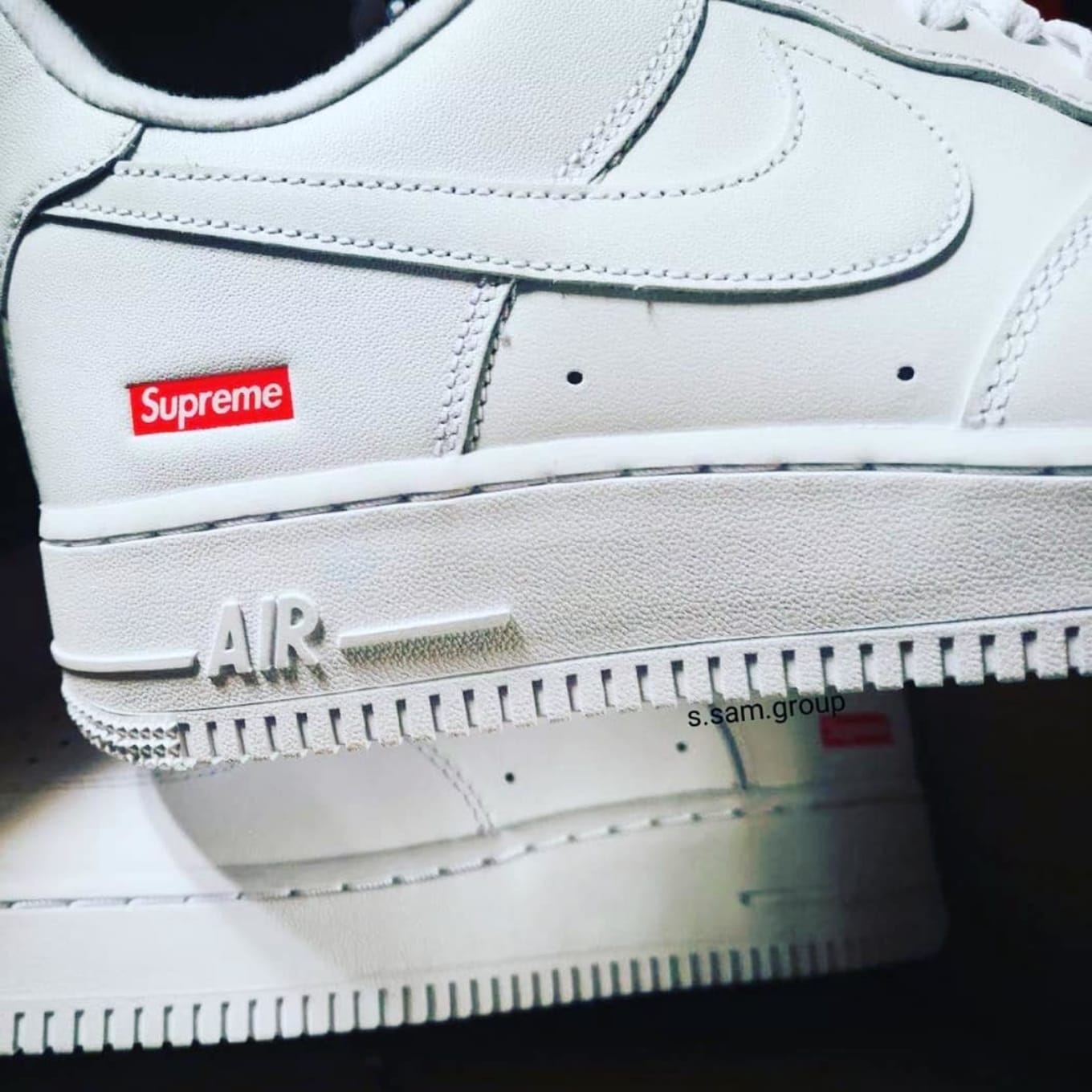 Resultado de imagem para supreme air force 1 2020