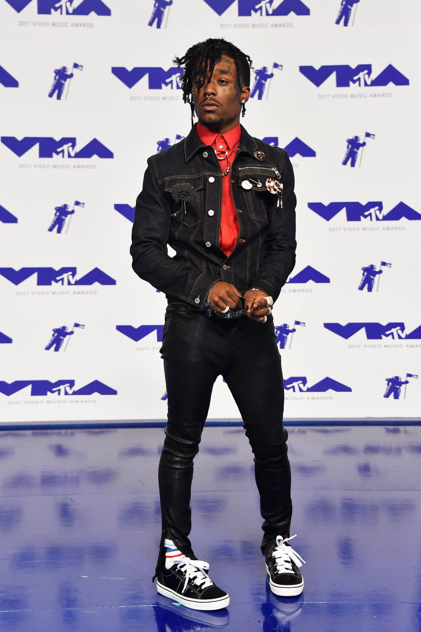 Lil uzi vert рост. лил узи верт в полный рост. Lil uzi vert рост. Lil uzi vert. лил узи верт.