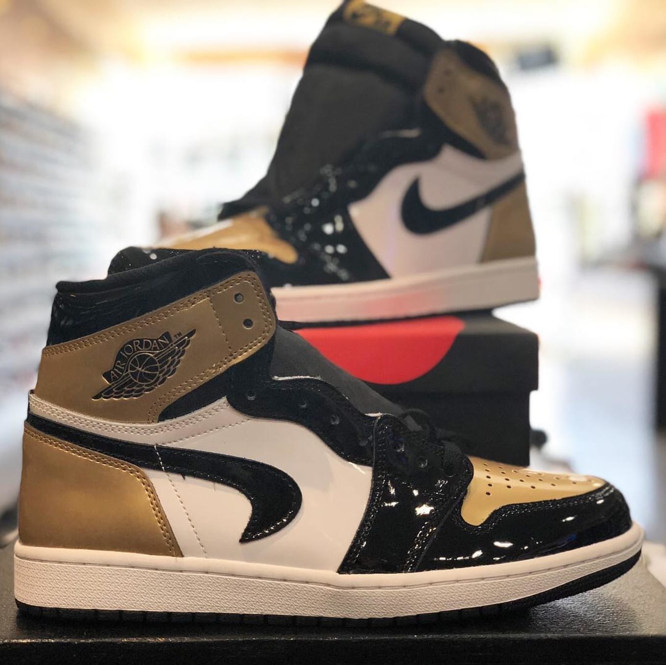 Air Jordan 1 Gold Toe Upside Down 