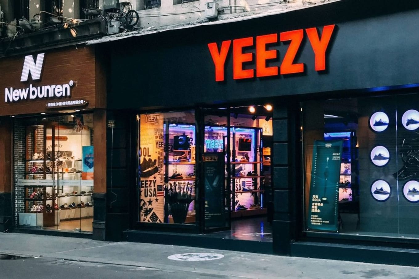 yeezy paris shop